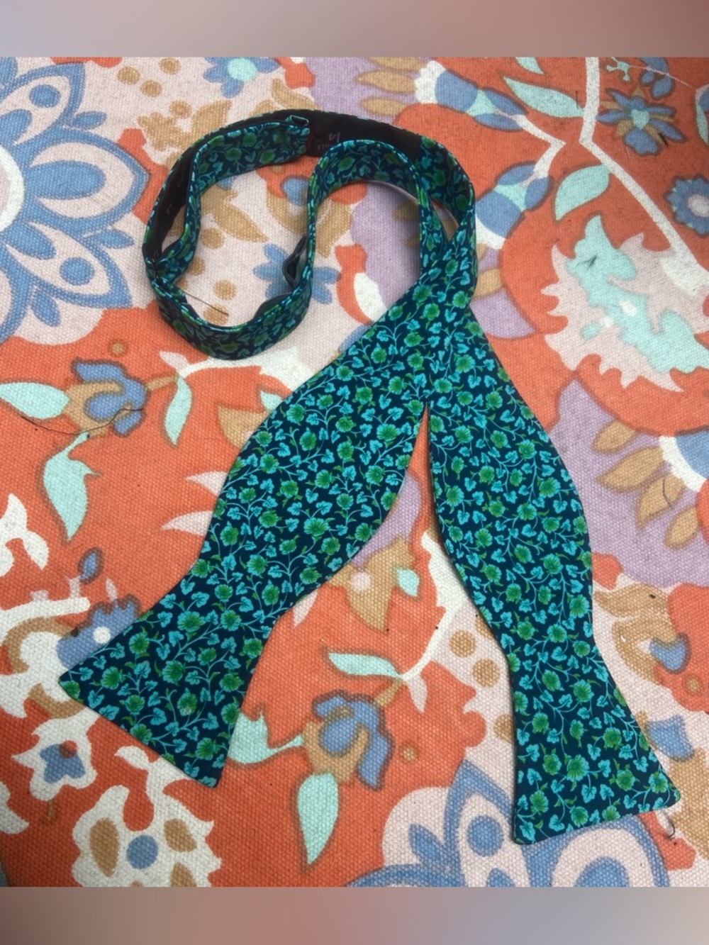 Ted baker London Floral Self-Tie Bow Tie in Teal and Green silk